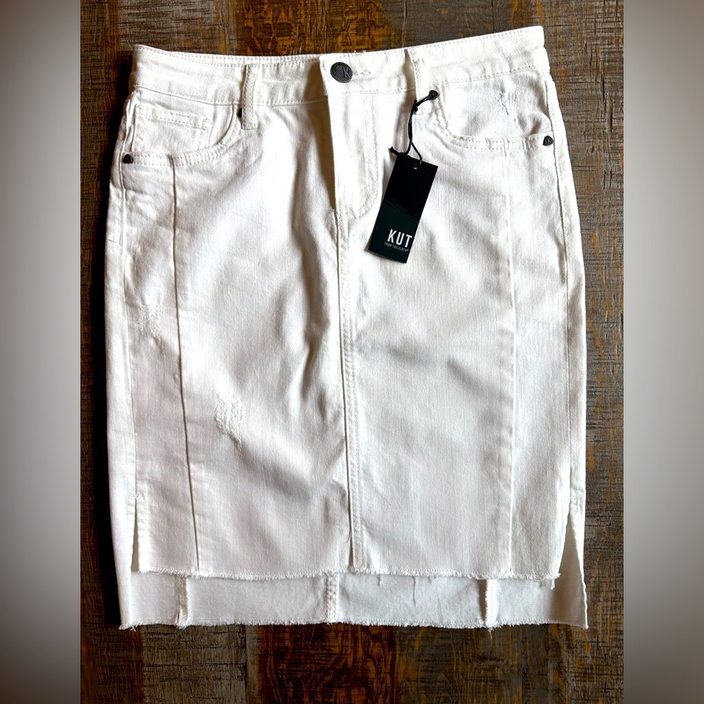 Kut From The Kloth Harley Step Hem Denim Connie Skirt Size 2 in White